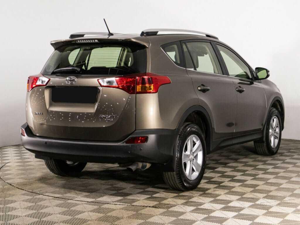 Купить Toyota RAV4 с пробегом. Фото: #4