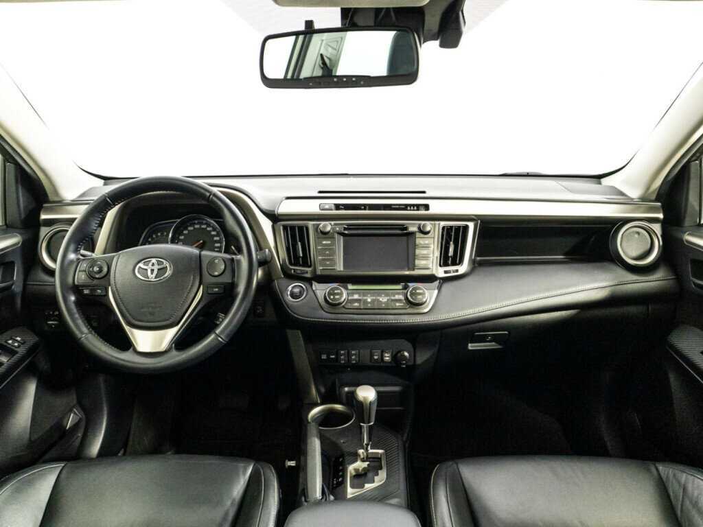 Купить Toyota RAV4 с пробегом. Фото: #12