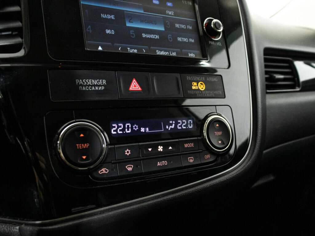 Купить Mitsubishi Outlander с пробегом. Фото: #15