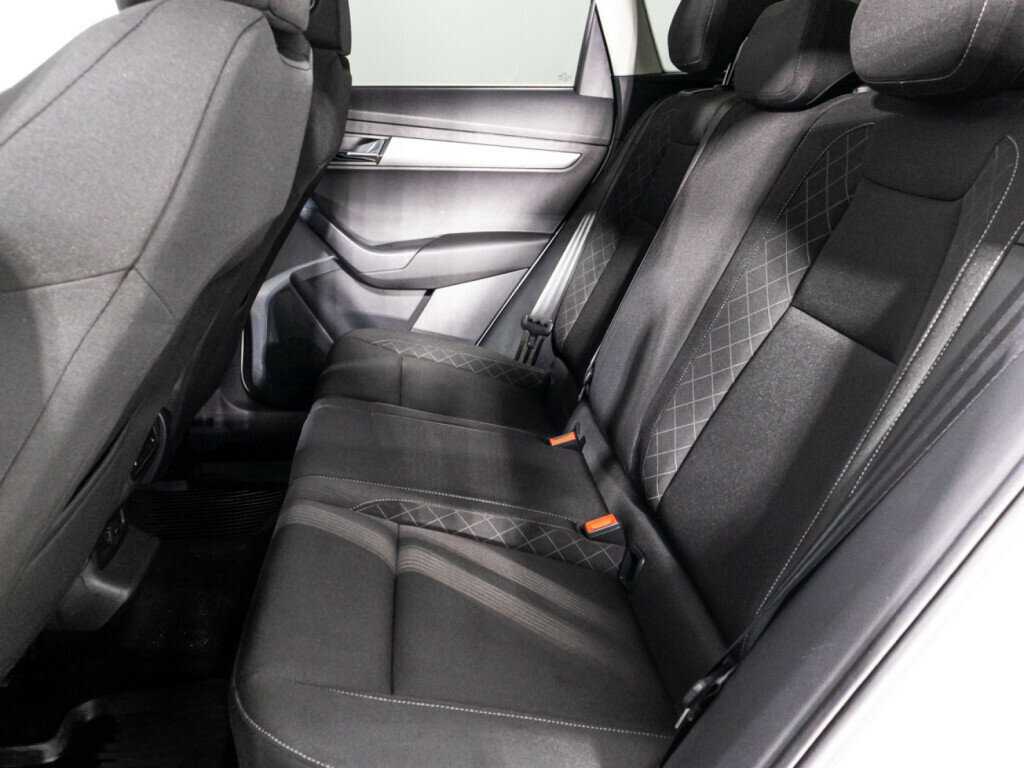 Купить Skoda Karoq с пробегом. Фото: #9