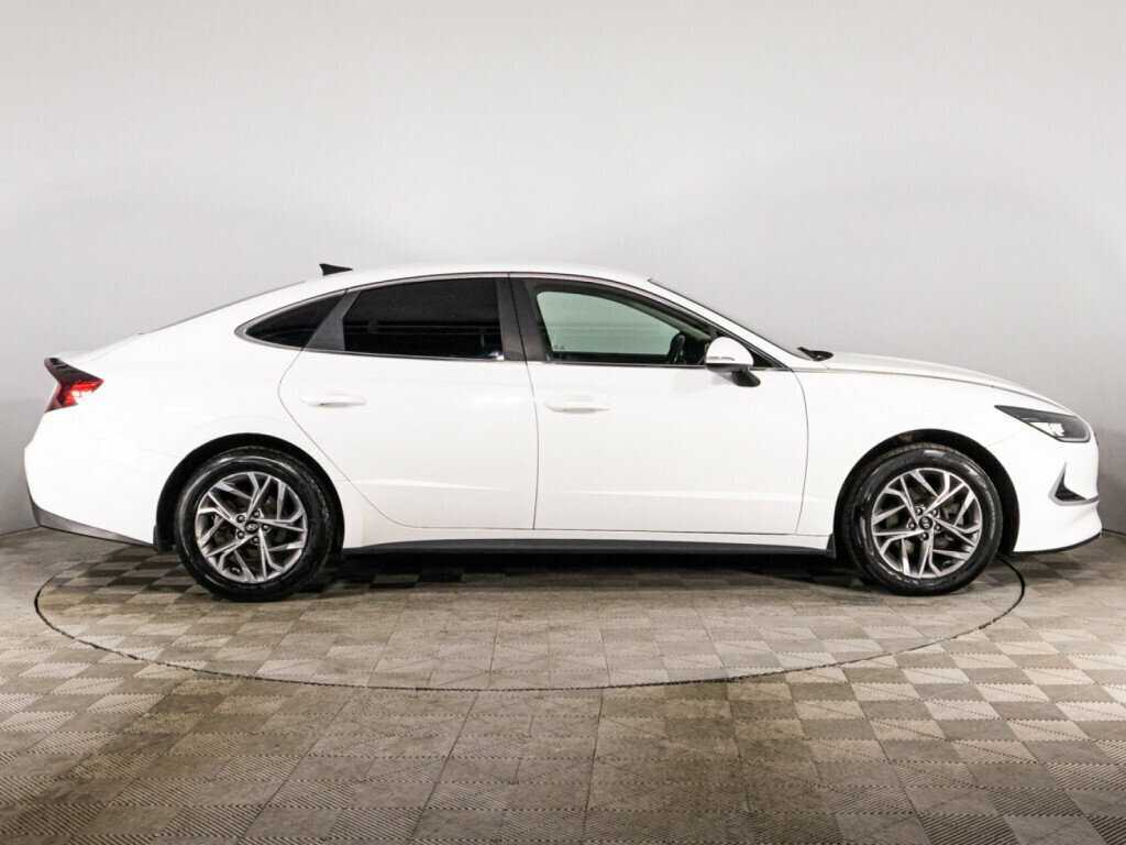 Купить Hyundai Sonata с пробегом. Фото: #3