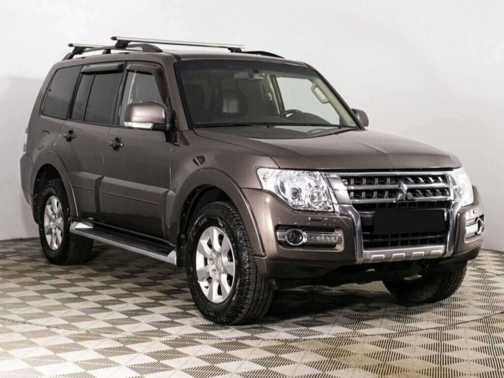 Купить Mitsubishi Pajero с пробегом. Фото: #2