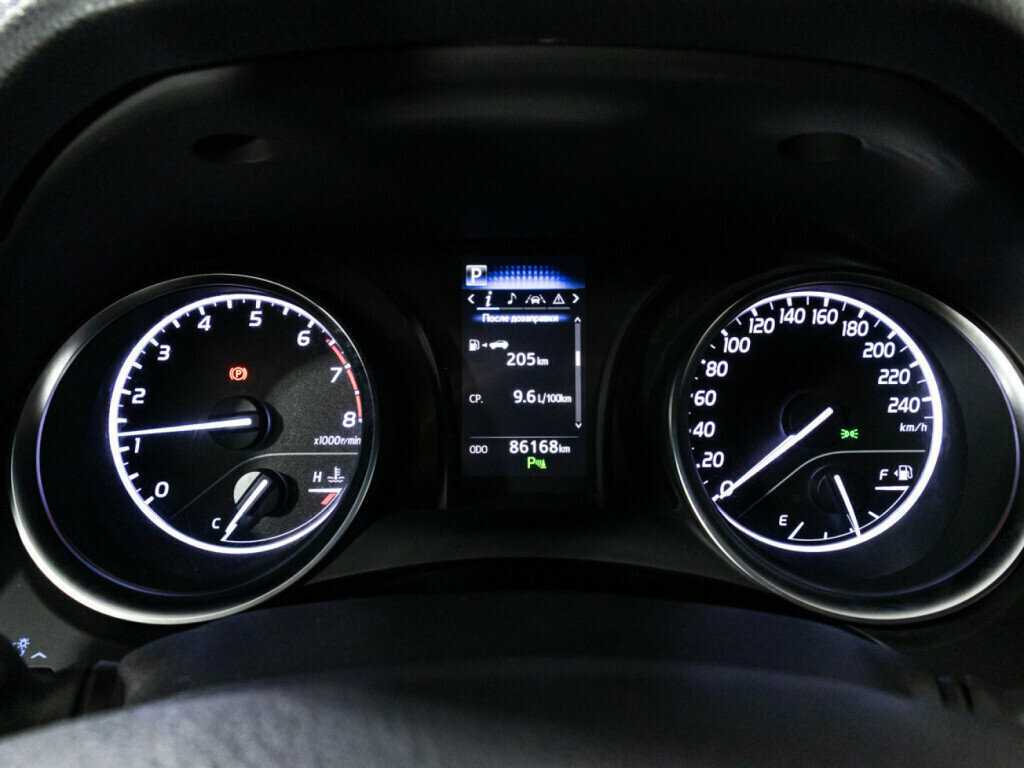 Купить Toyota Camry с пробегом. Фото: #11