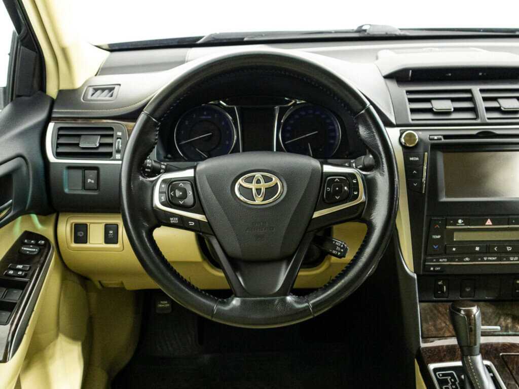 Купить Toyota Camry с пробегом. Фото: #15
