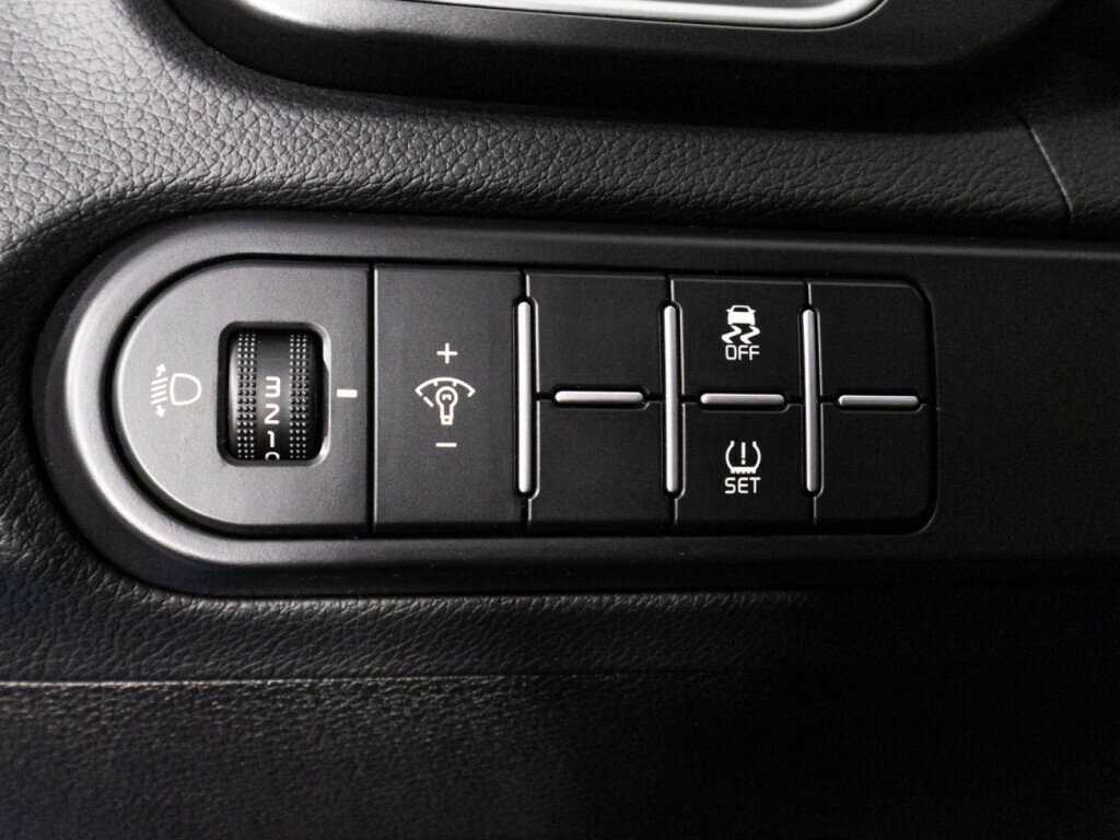 Купить Kia Ceed с пробегом. Фото: #21