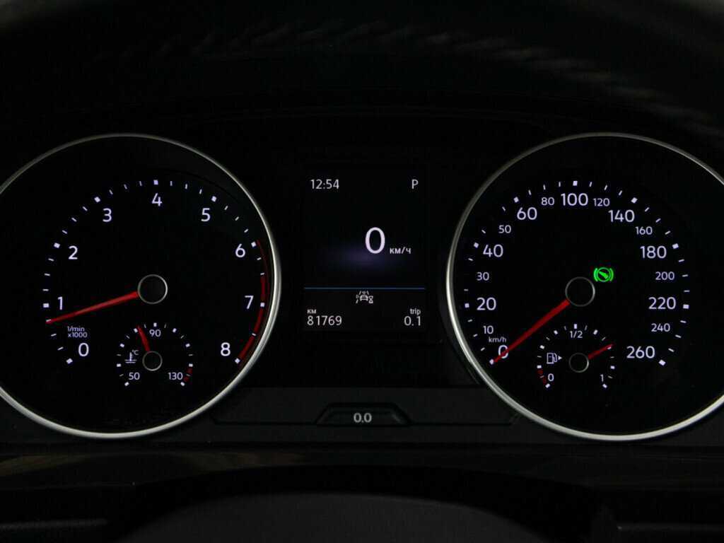 Купить Volkswagen Tiguan с пробегом. Фото: #11