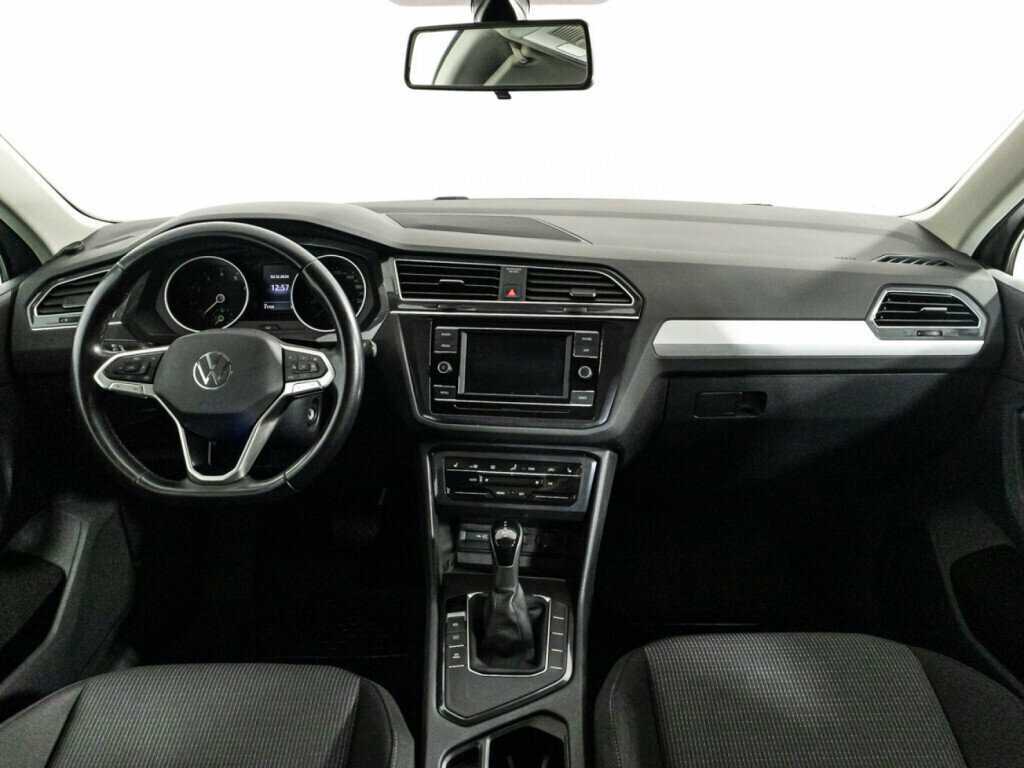 Купить Volkswagen Tiguan с пробегом. Фото: #12