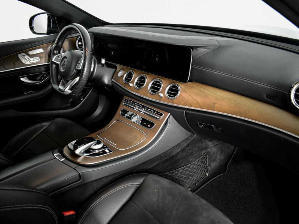 Купить Mercedes-Benz E-Класс с пробегом. Фото: #9