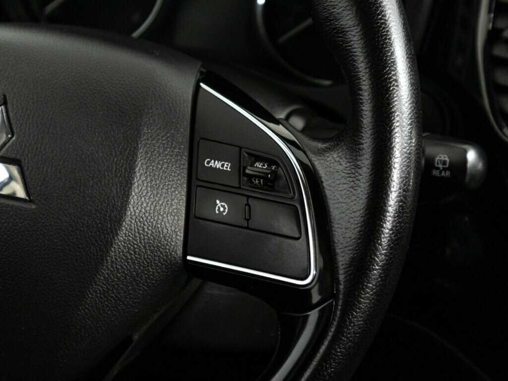 Купить Mitsubishi Outlander с пробегом. Фото: #16