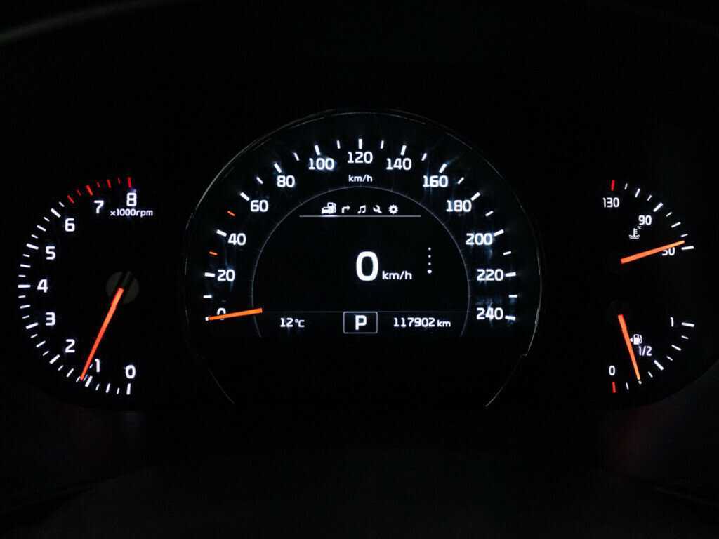 Купить Kia Sorento с пробегом. Фото: #11