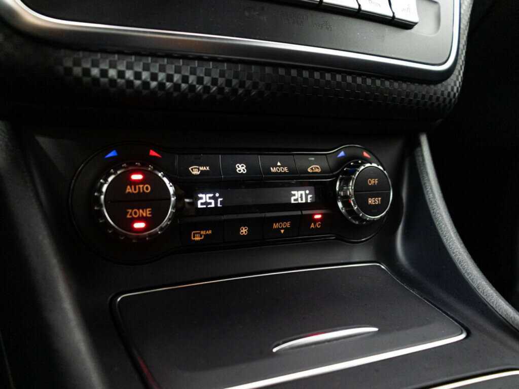 Купить Mercedes-Benz A-Класс с пробегом. Фото: #14