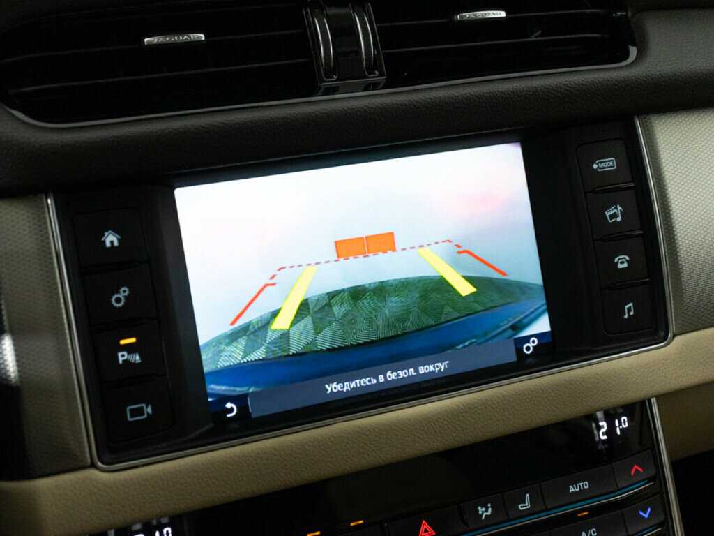 Купить Jaguar XF с пробегом. Фото: #16