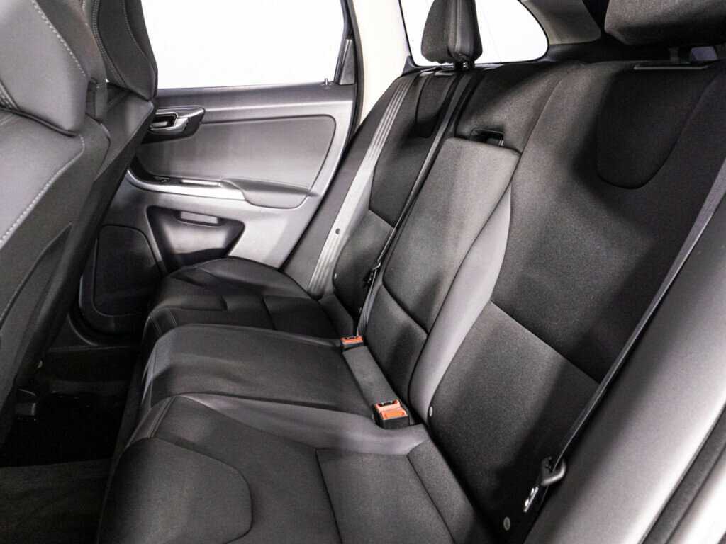 Купить Volvo XC60 с пробегом. Фото: #9