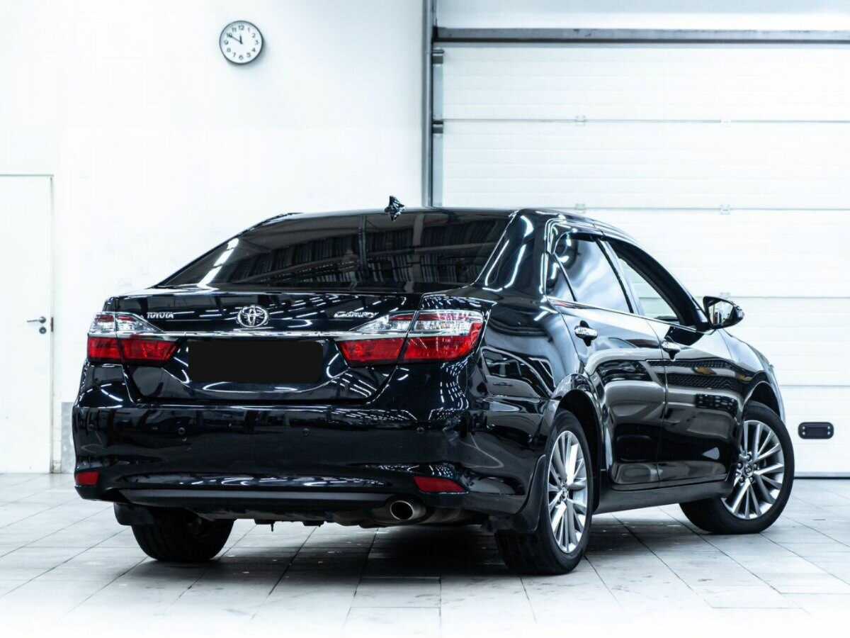 Купить Toyota Camry с пробегом. Фото: #2