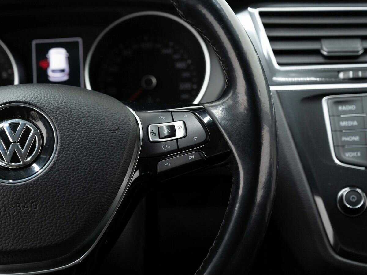 Купить Volkswagen Tiguan с пробегом. Фото: #17
