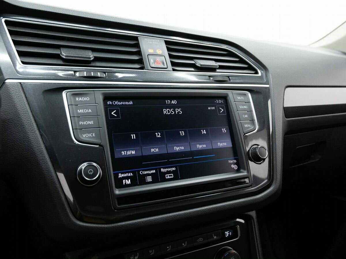 Купить Volkswagen Tiguan с пробегом. Фото: #21