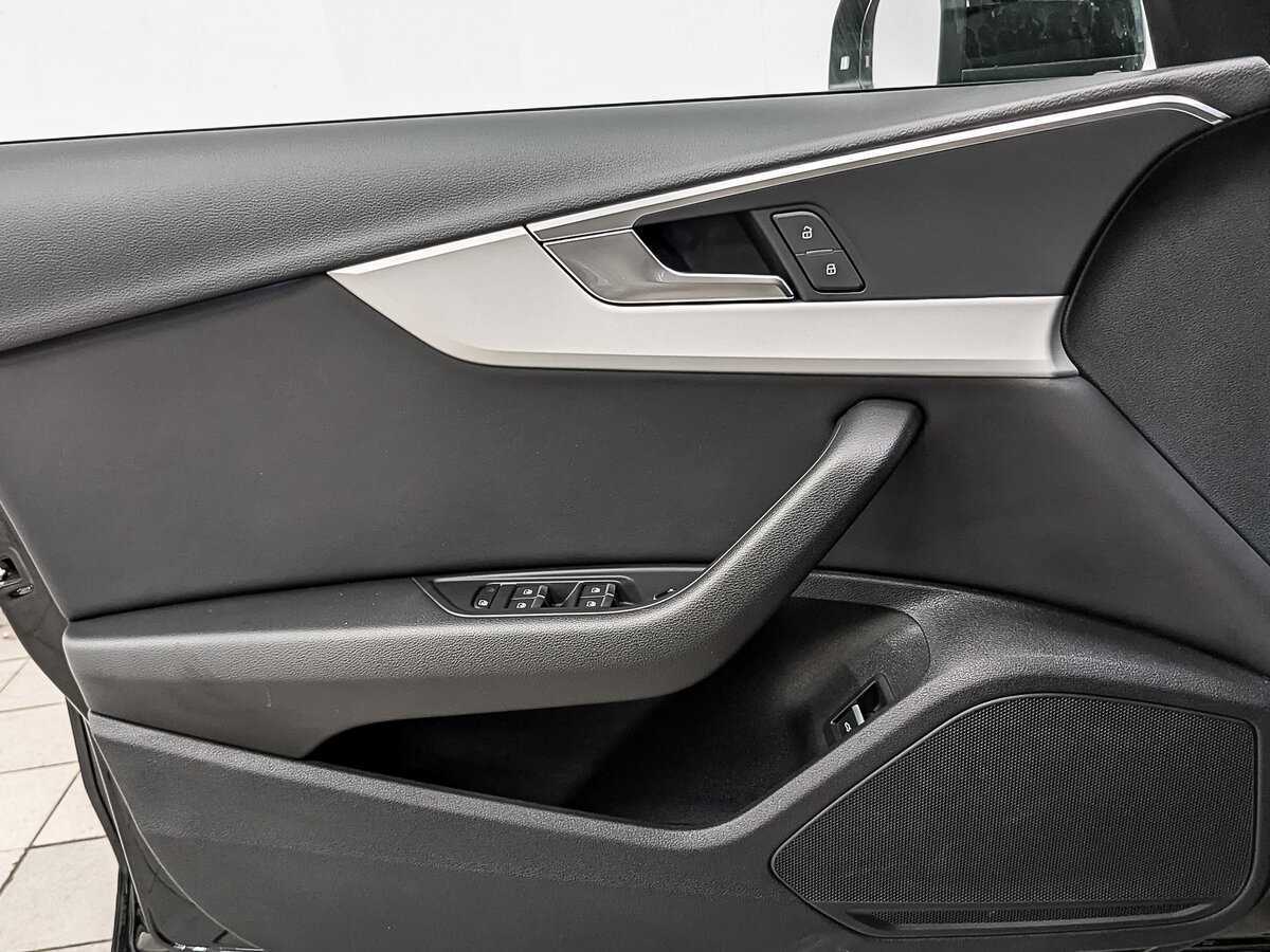 Купить Audi A4 с пробегом. Фото: #18