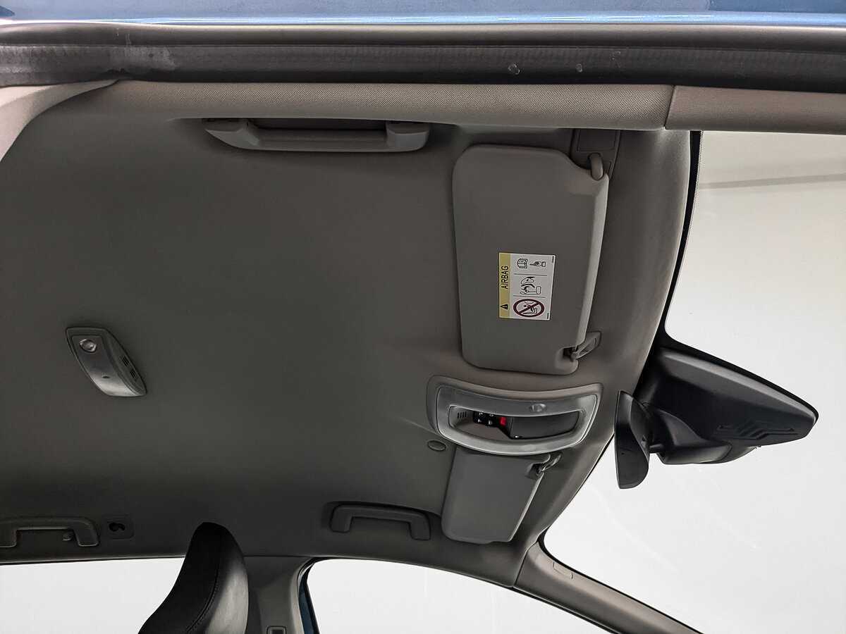 Купить Volvo XC60 с пробегом. Фото: #22