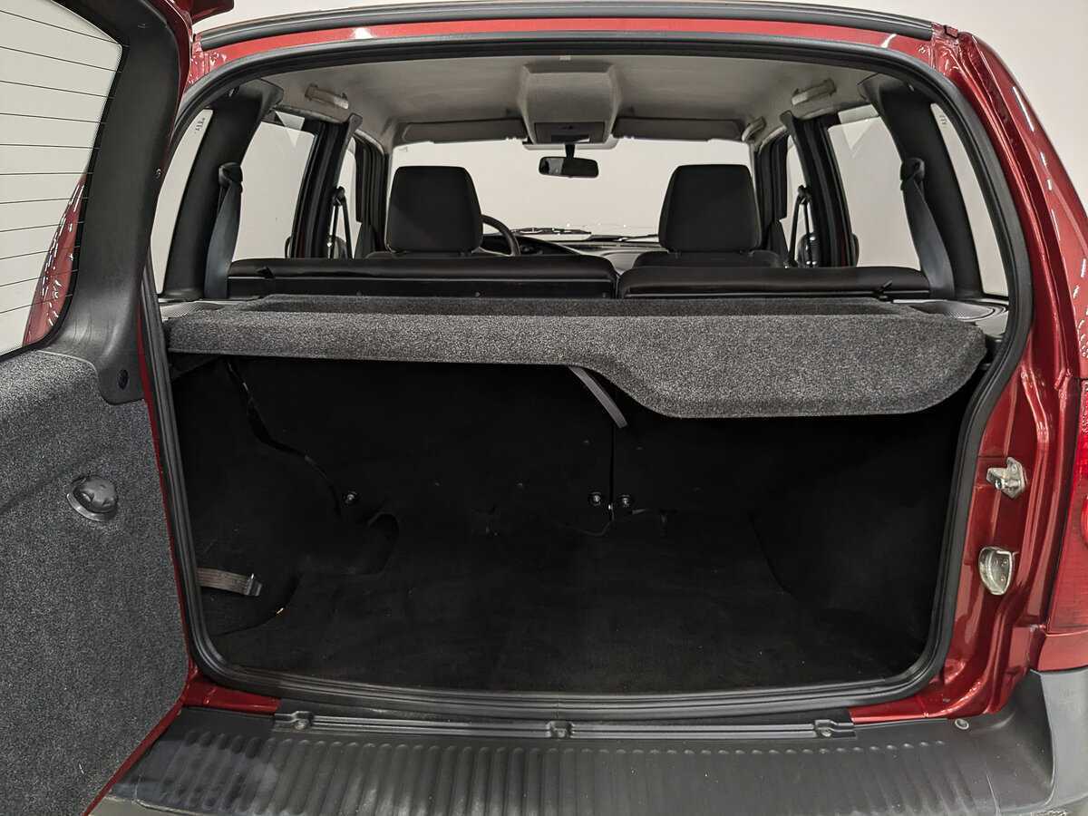 Купить Chevrolet Niva с пробегом. Фото: #9