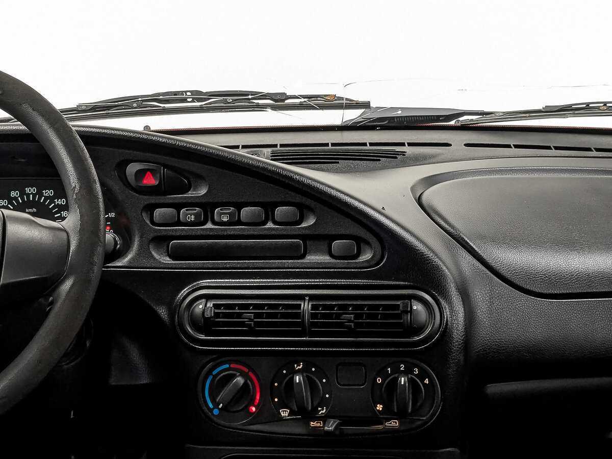 Купить Chevrolet Niva с пробегом. Фото: #15