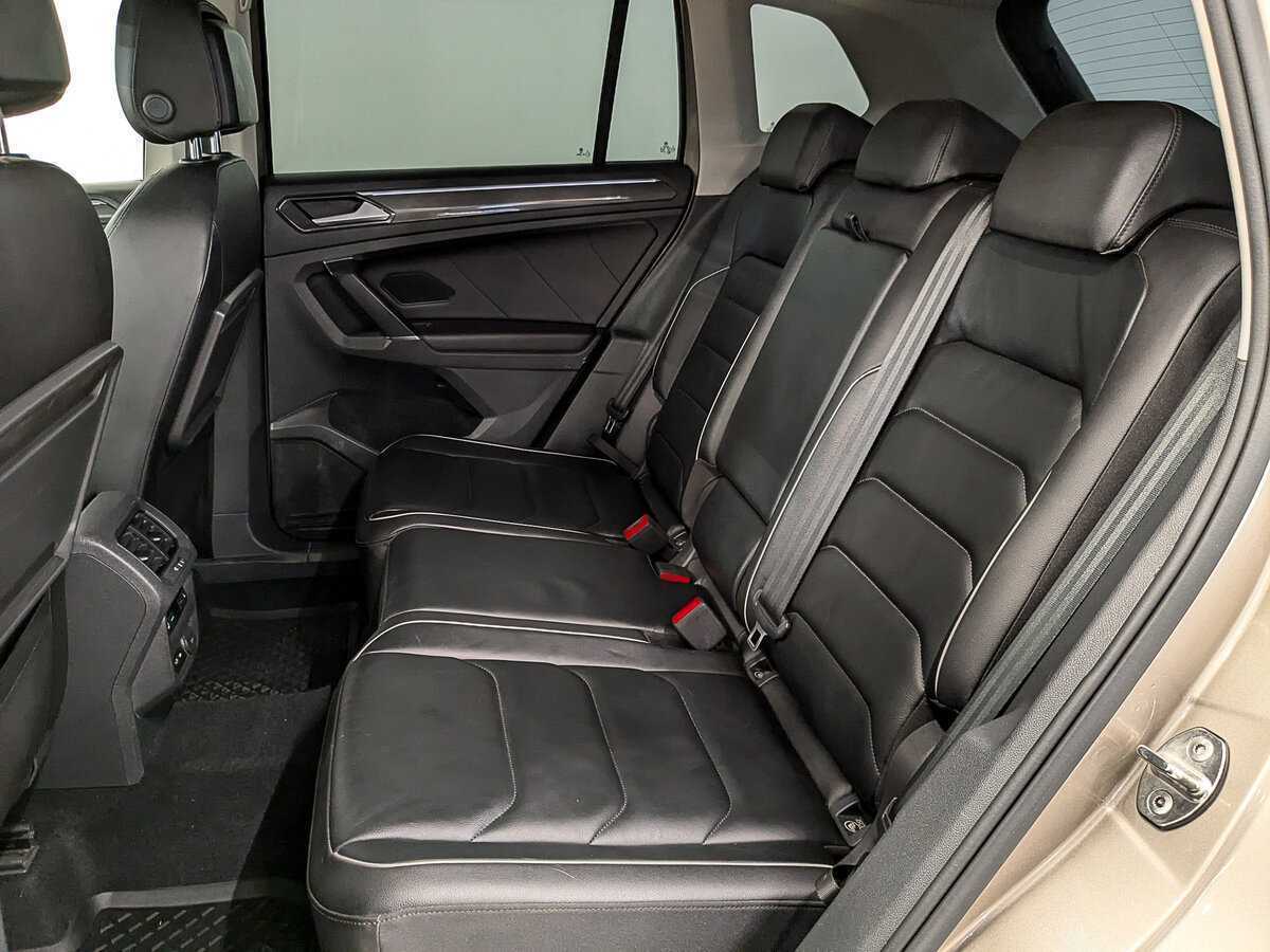 Купить Volkswagen Tiguan с пробегом. Фото: #11