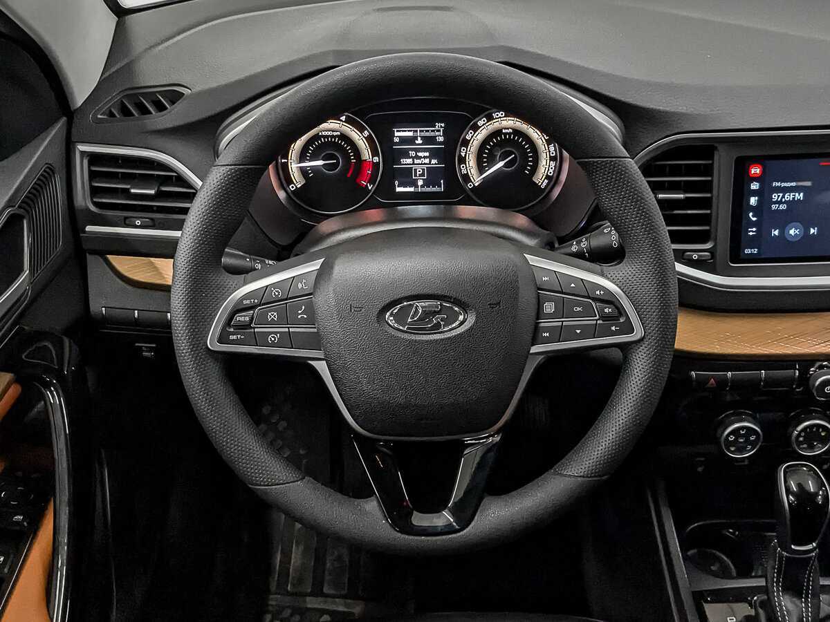 Купить Lada (ВАЗ) Vesta с пробегом. Фото: #21