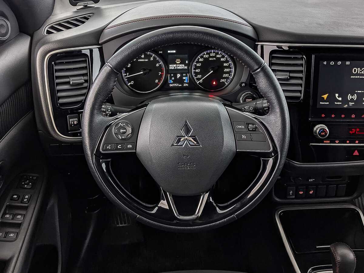 Купить Mitsubishi Outlander с пробегом. Фото: #21
