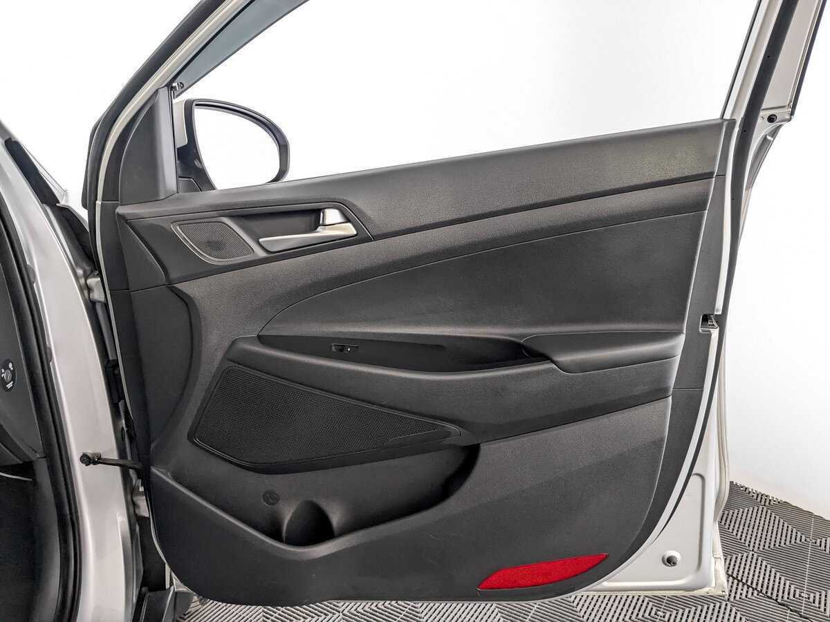 Купить Hyundai Tucson с пробегом. Фото: #23