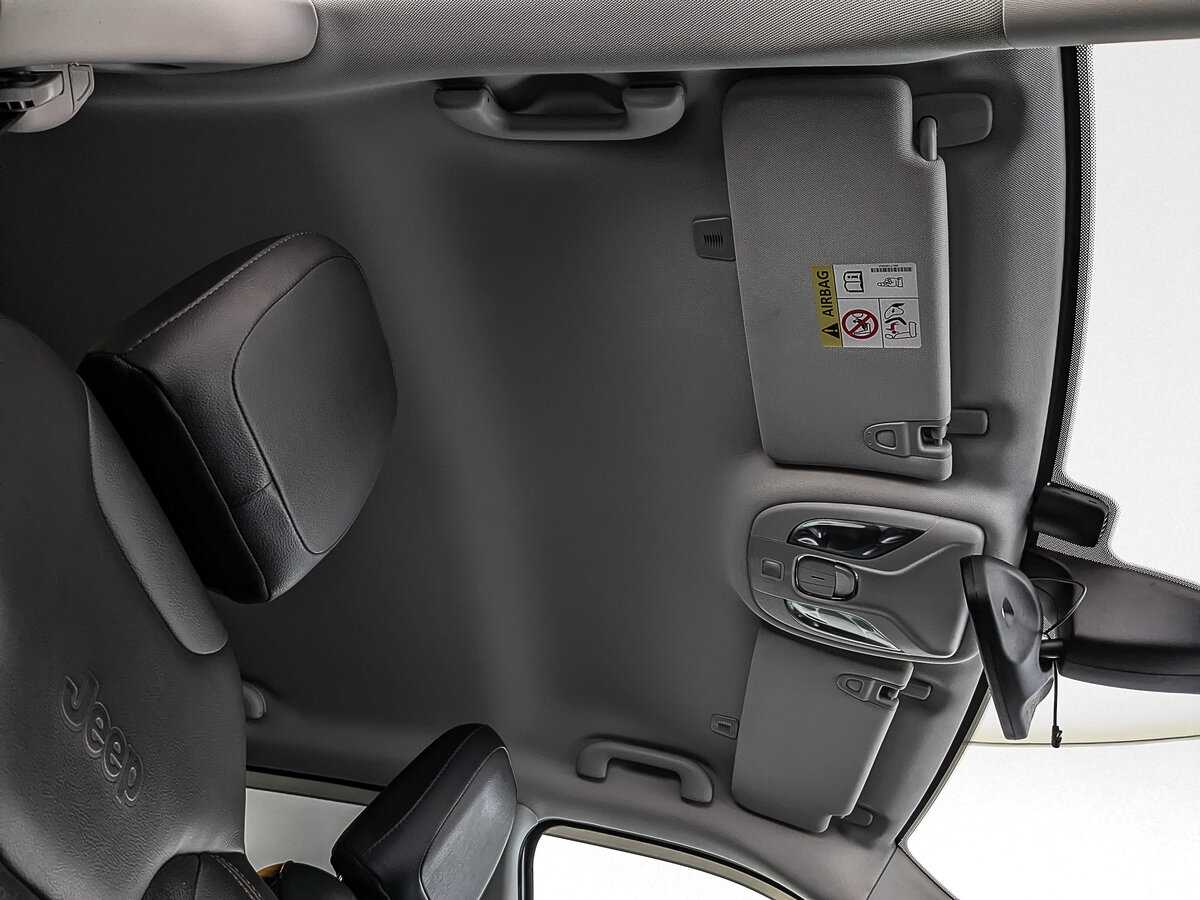 Купить Jeep Compass с пробегом. Фото: #21