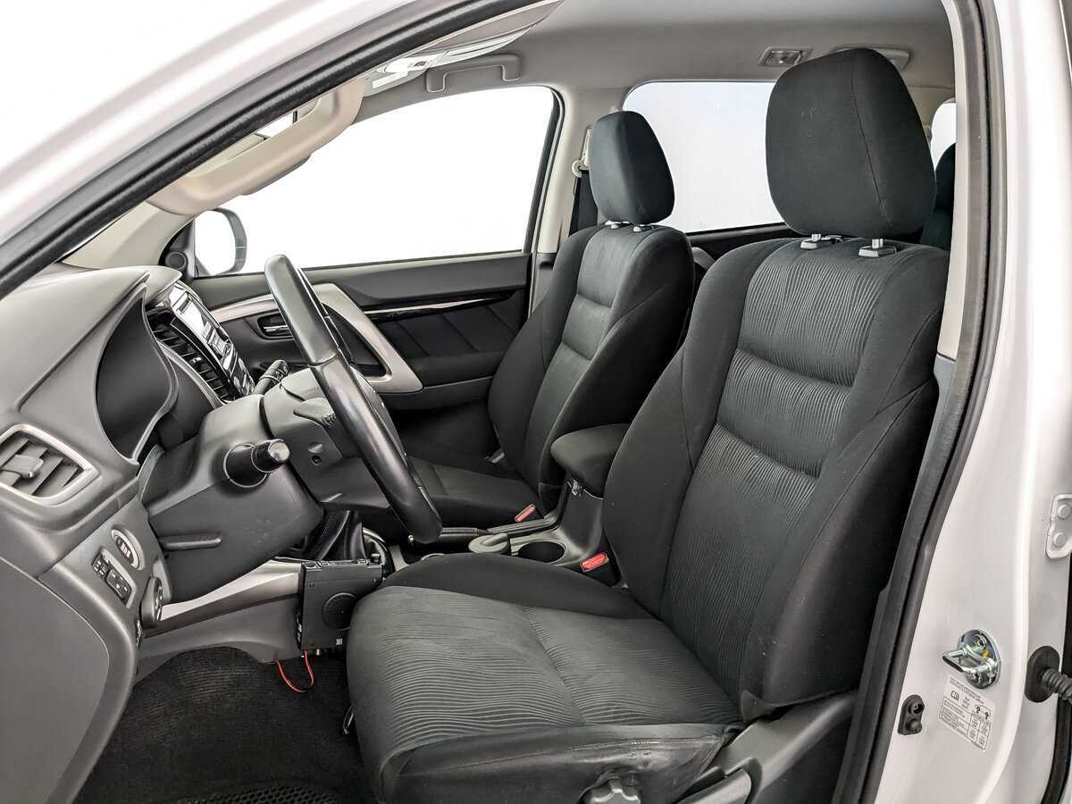 Купить Mitsubishi Pajero Sport с пробегом. Фото: #19