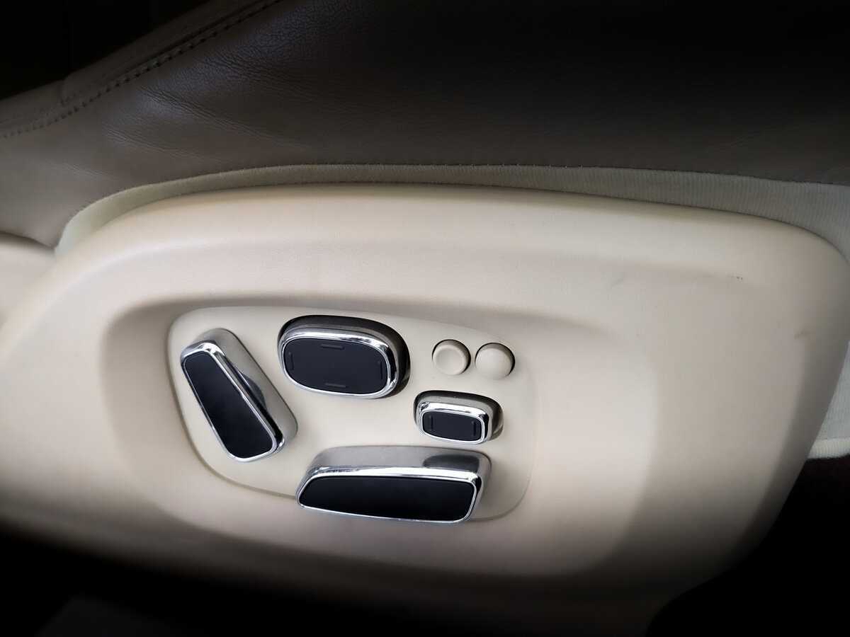 Купить Jaguar XJ с пробегом. Фото: #22