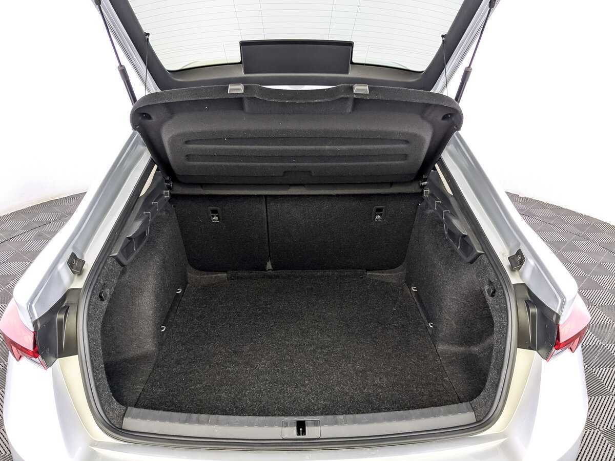 Купить Skoda Octavia с пробегом. Фото: #9