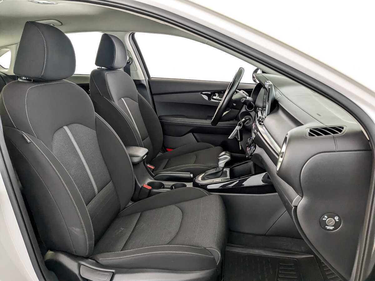 Купить Kia Cerato с пробегом. Фото: #22