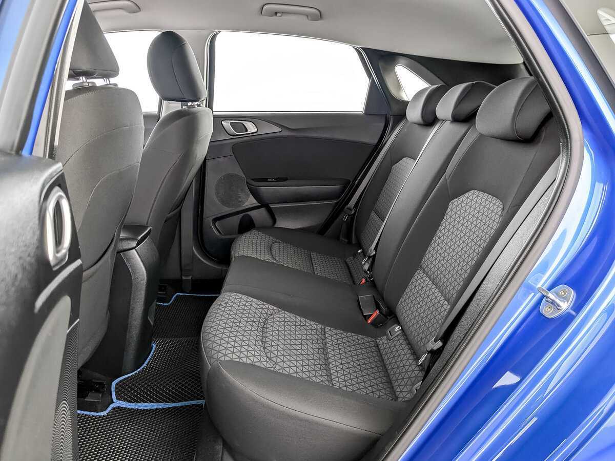 Купить Kia Ceed с пробегом. Фото: #11
