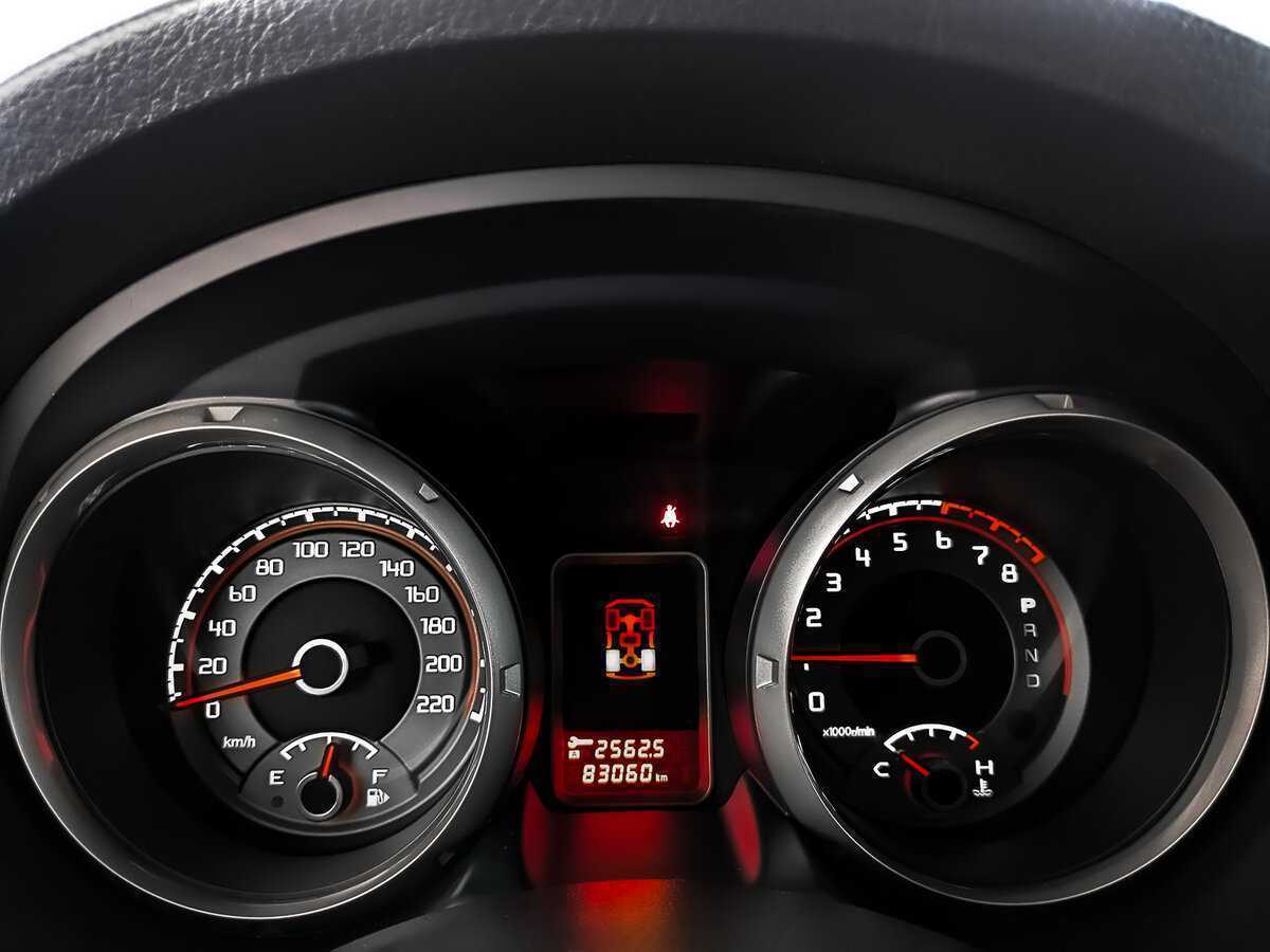 Купить Mitsubishi Pajero с пробегом. Фото: #15