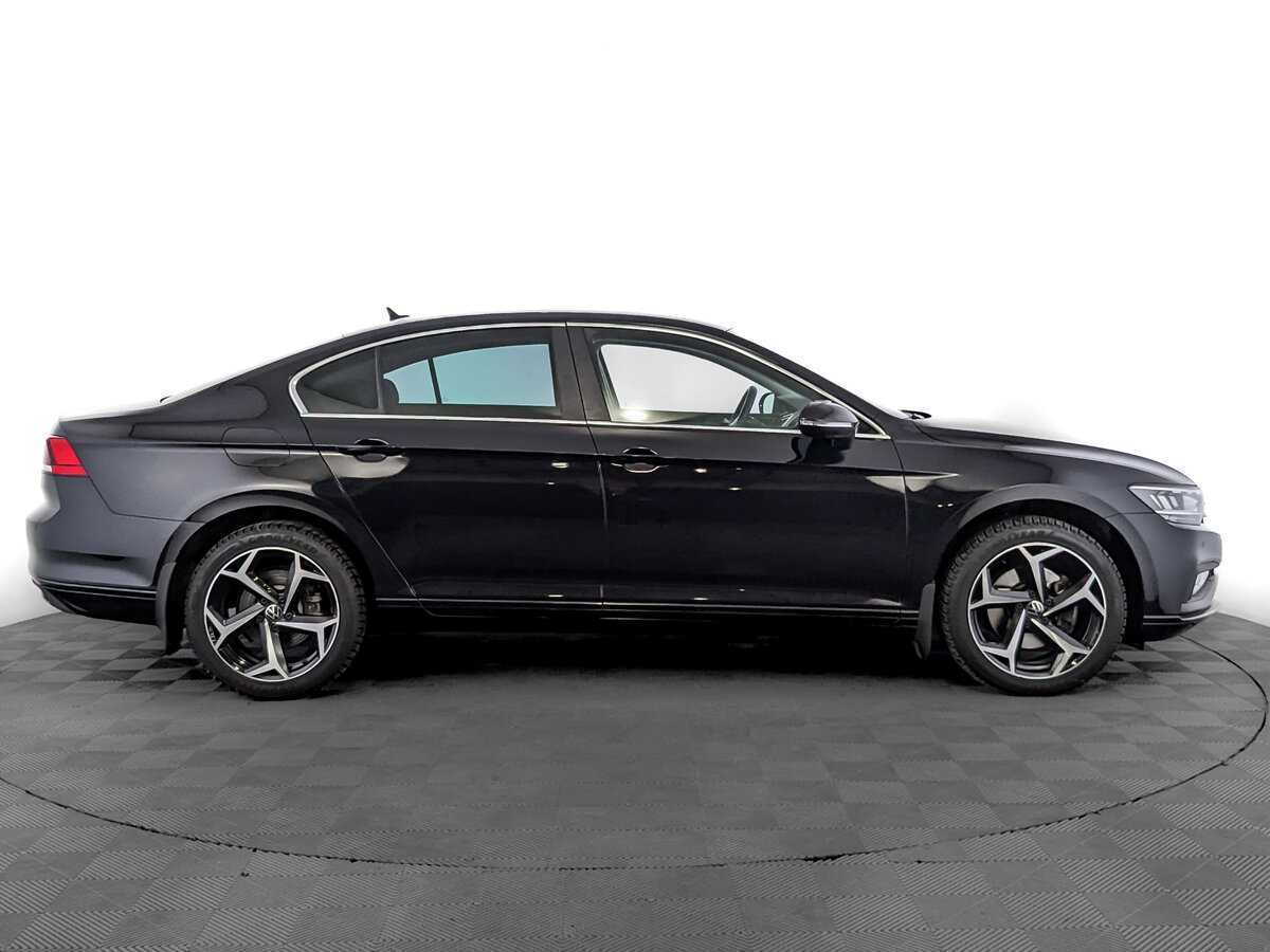 Купить Volkswagen Passat с пробегом. Фото: #3