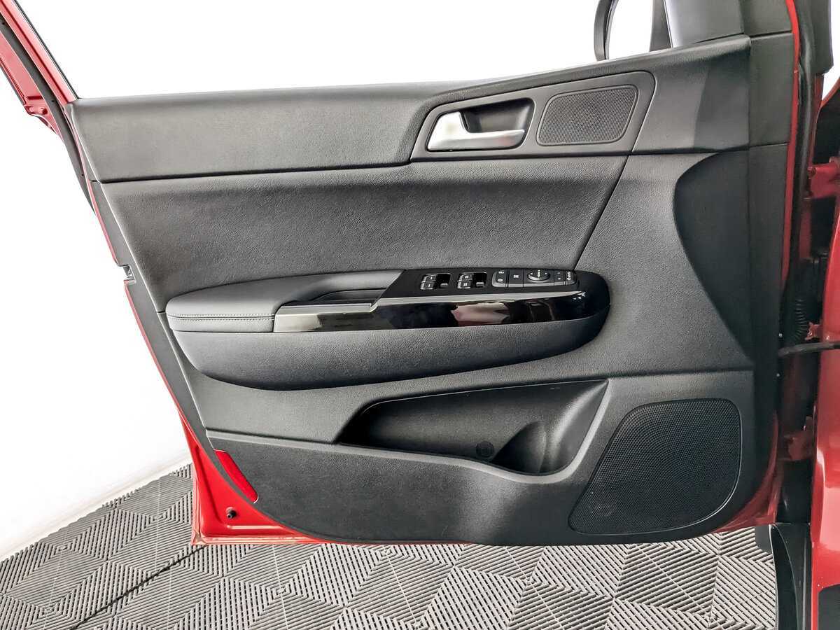 Купить Kia Sportage с пробегом. Фото: #18