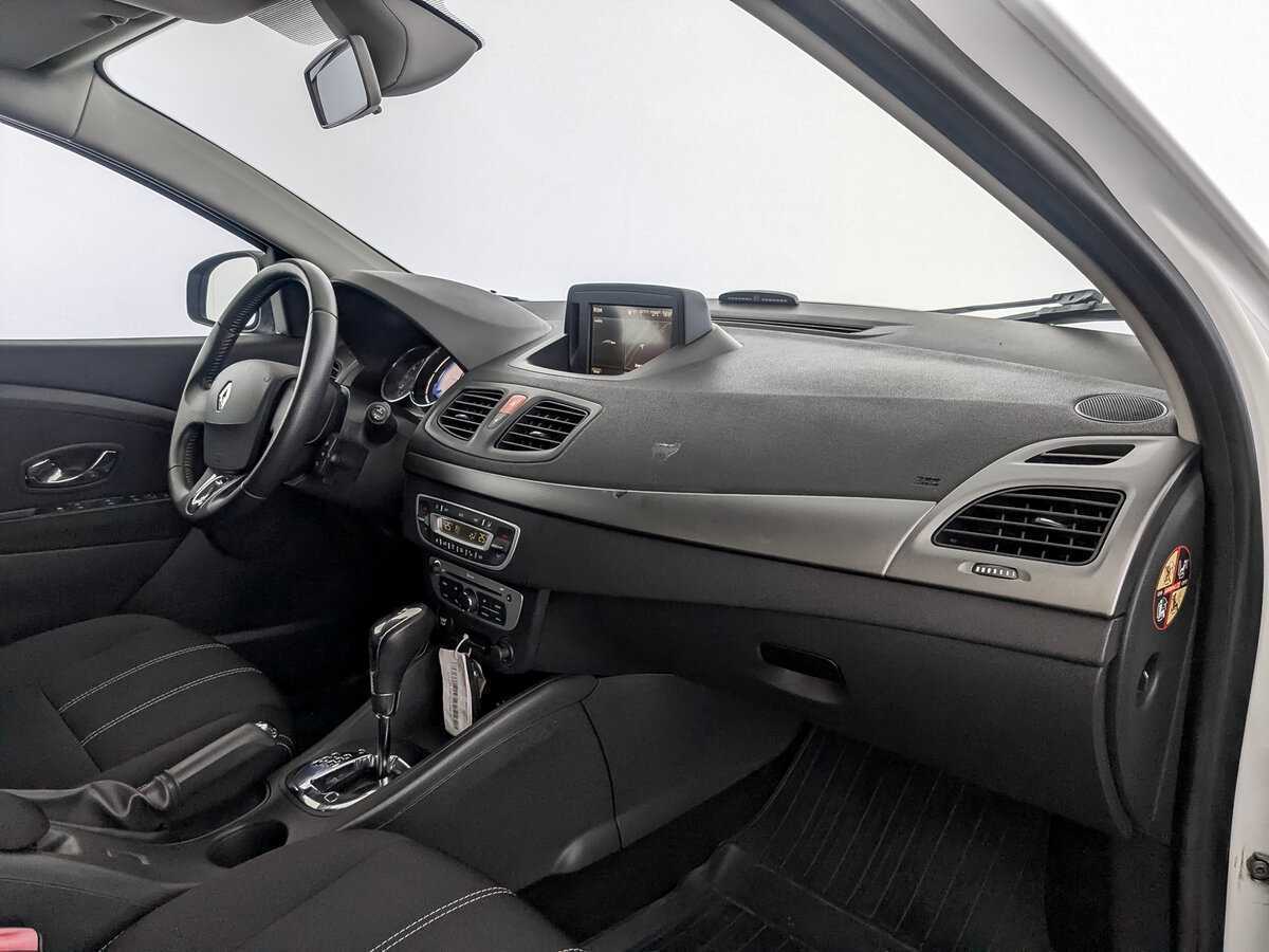 Купить Renault Fluence с пробегом. Фото: #10
