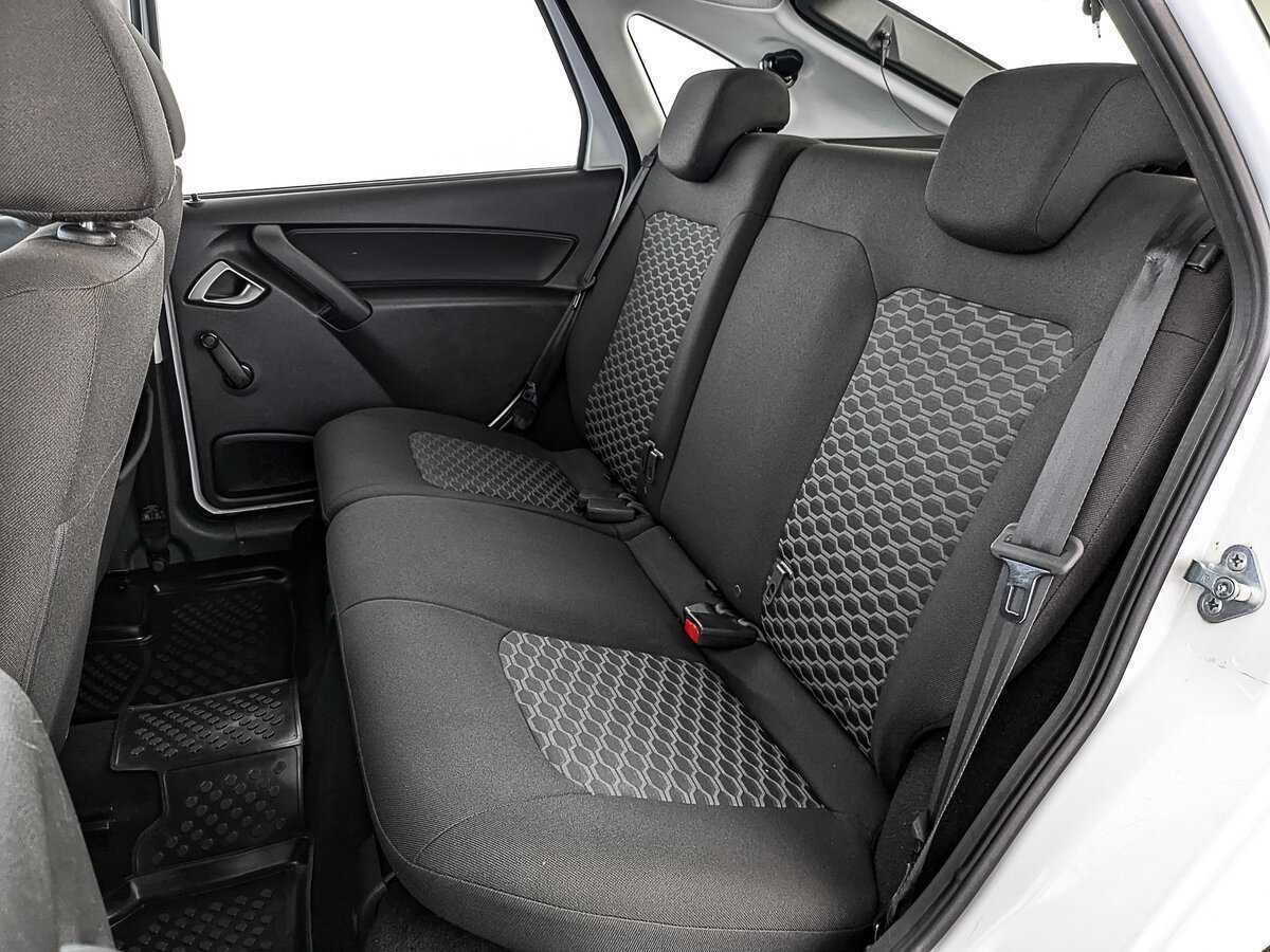 Купить Lada (ВАЗ) Granta с пробегом. Фото: #11