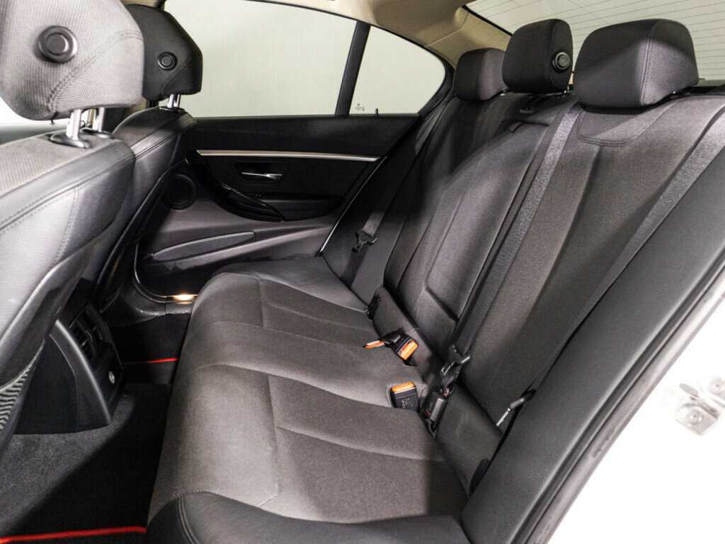 Купить BMW 3 серии с пробегом. Фото: #9