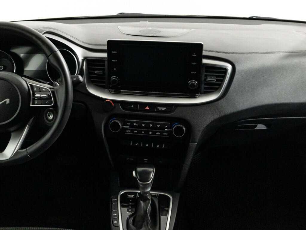 Купить Kia Ceed с пробегом. Фото: #13