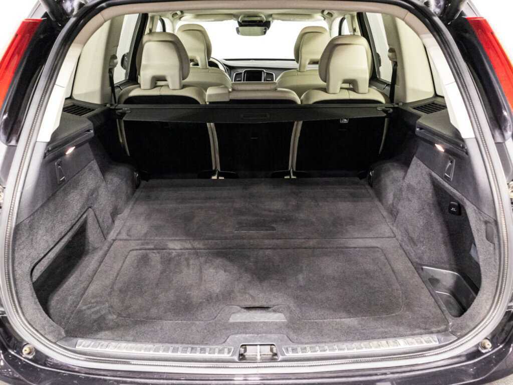 Купить Volvo XC90 с пробегом. Фото: #13