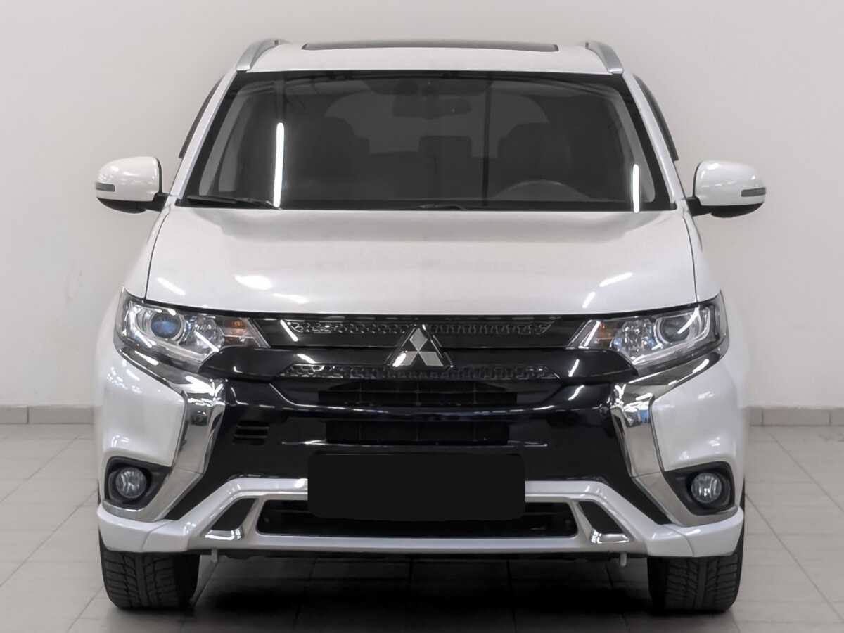 Купить Mitsubishi Outlander с пробегом. Фото: #1