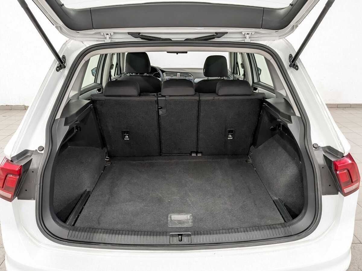 Купить Volkswagen Tiguan с пробегом. Фото: #9