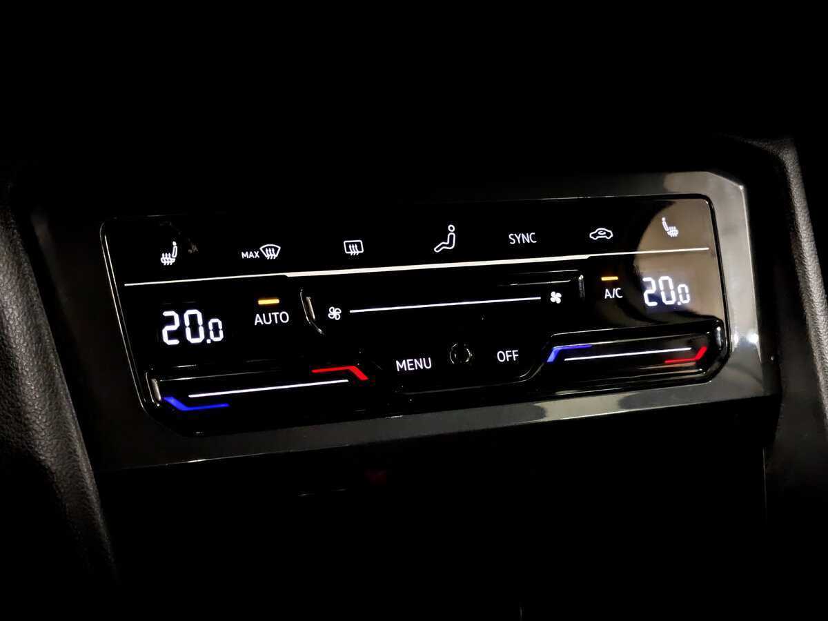 Купить Volkswagen Tiguan с пробегом. Фото: #24