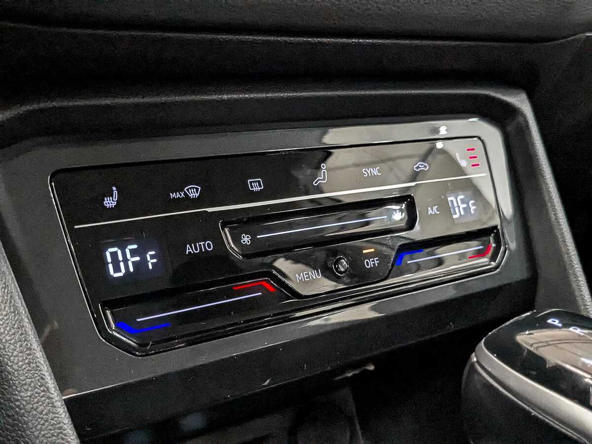 Купить Volkswagen Tiguan с пробегом. Фото: #18