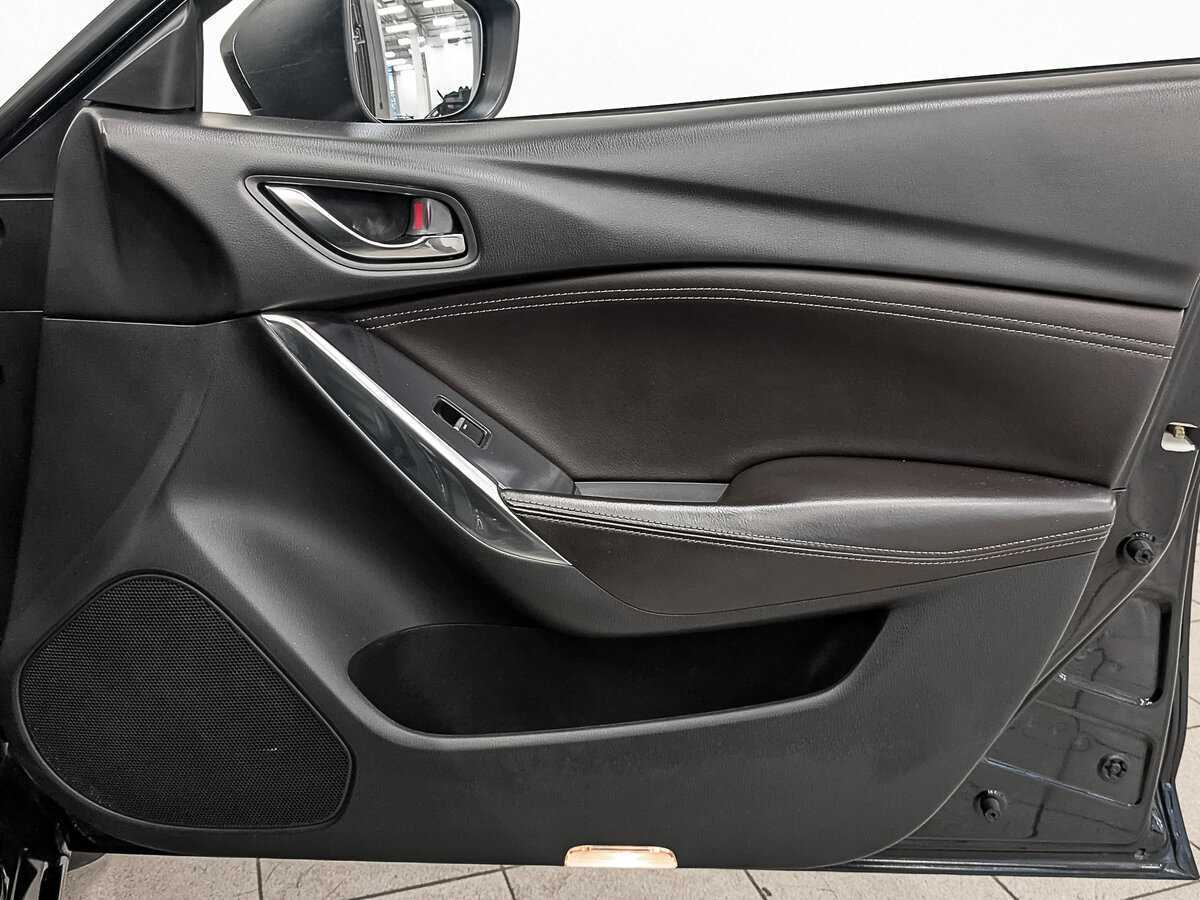 Купить Mazda 6 с пробегом. Фото: #22