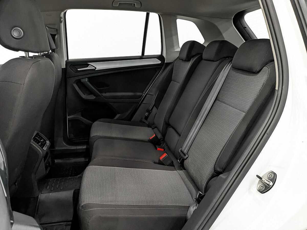 Купить Volkswagen Tiguan с пробегом. Фото: #16