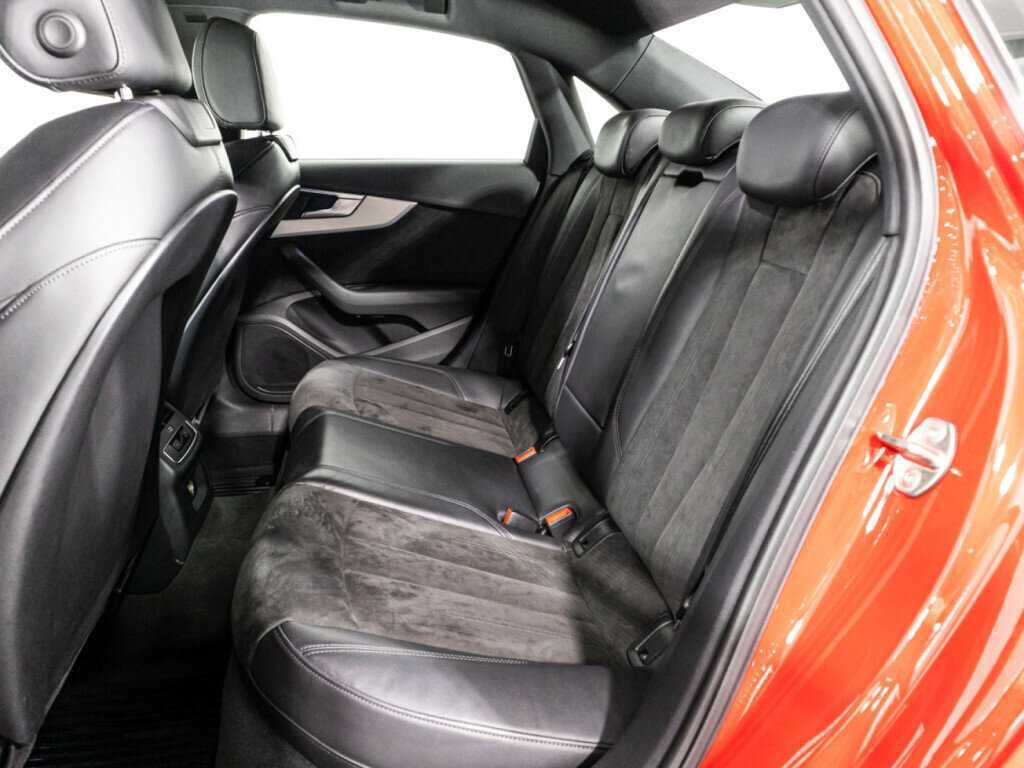 Купить Audi A4 с пробегом. Фото: #9