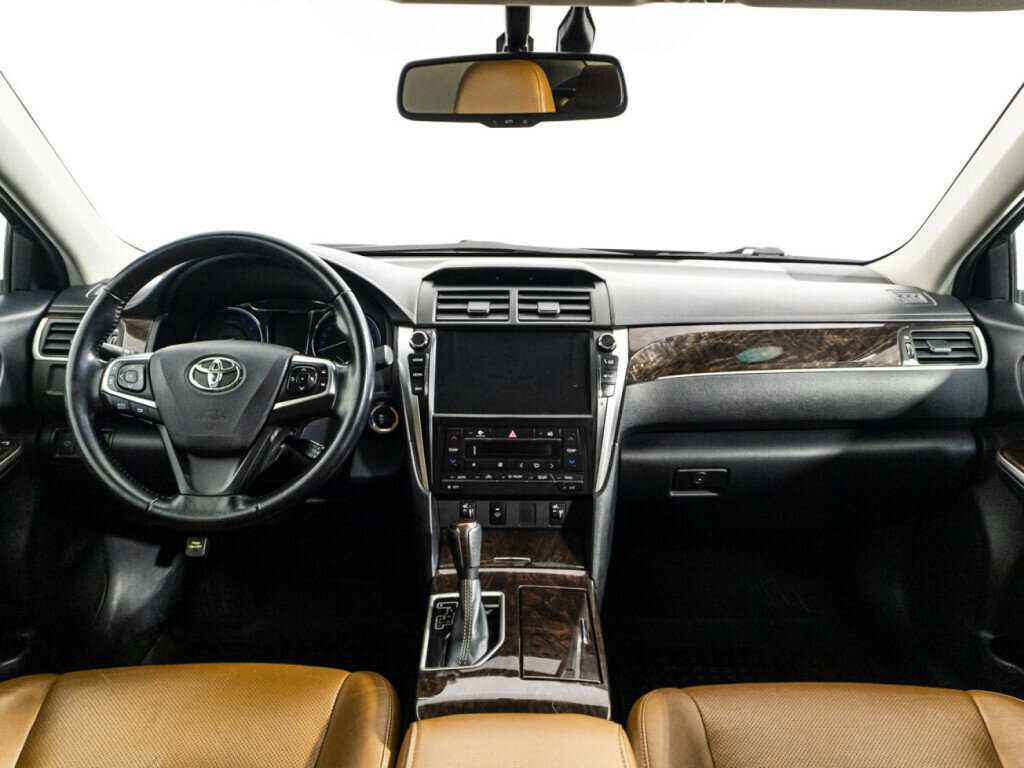 Купить Toyota Camry с пробегом. Фото: #12